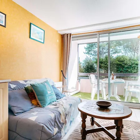 A Carnac: 24m², Proche Plage/commerces, Parking, Balcon Sud, Petit Animal Ok - Fr-1-477-108 Apartamento Carnac